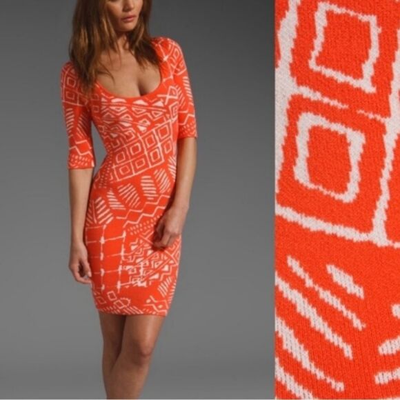 NEW Torn by Ronny Kobo X-Small Geometric Print Bodycon Casey Mini Dress - Picture 1 of 8